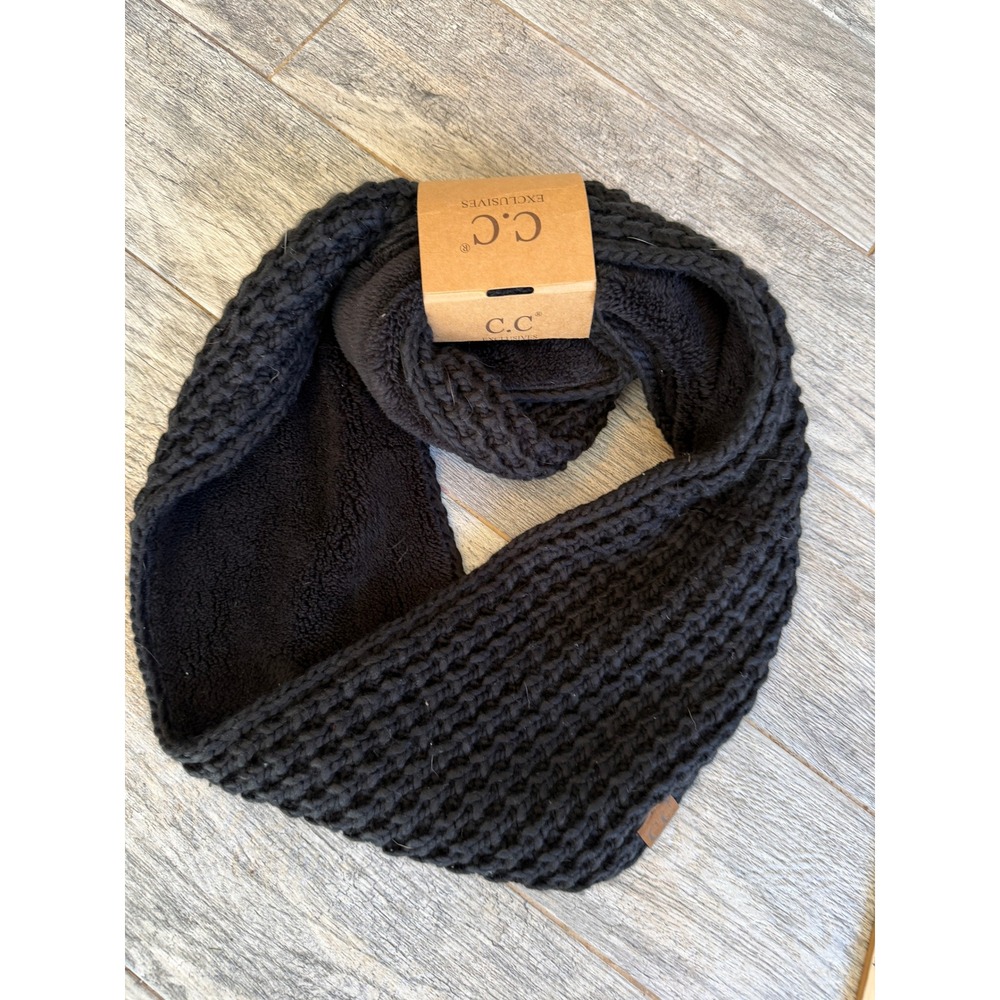 C.C Exclusives Infinity Scarf Black Cable Knit Fleece Lined Chunky NWT CC Cowl